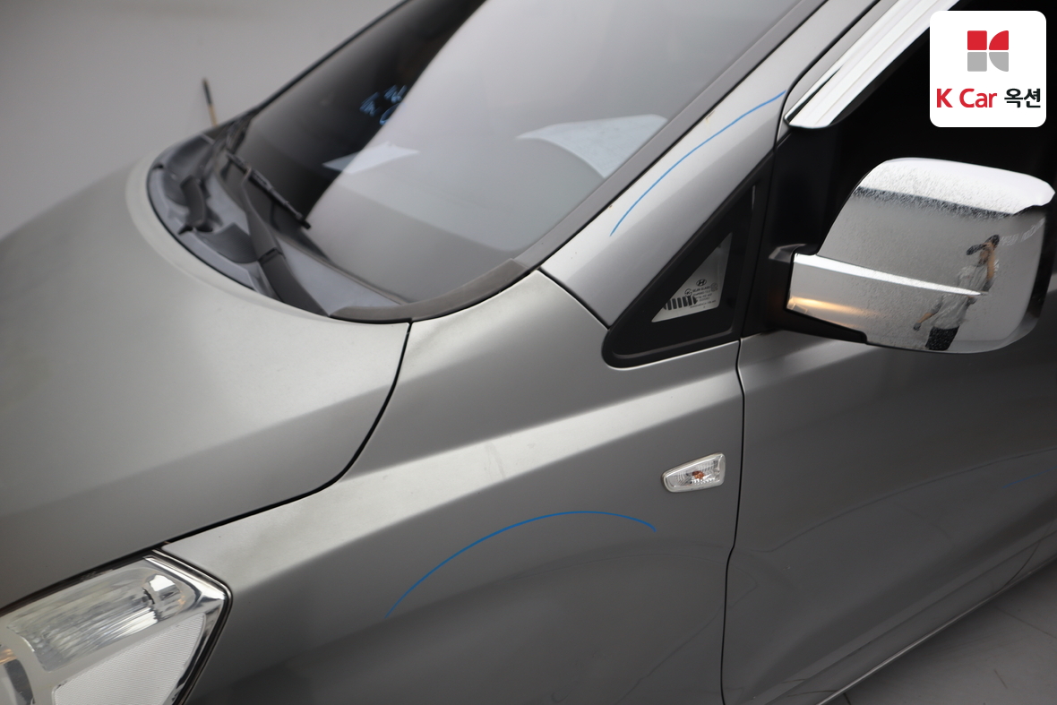 Hyundai Grand Starex 2011 - Image 31