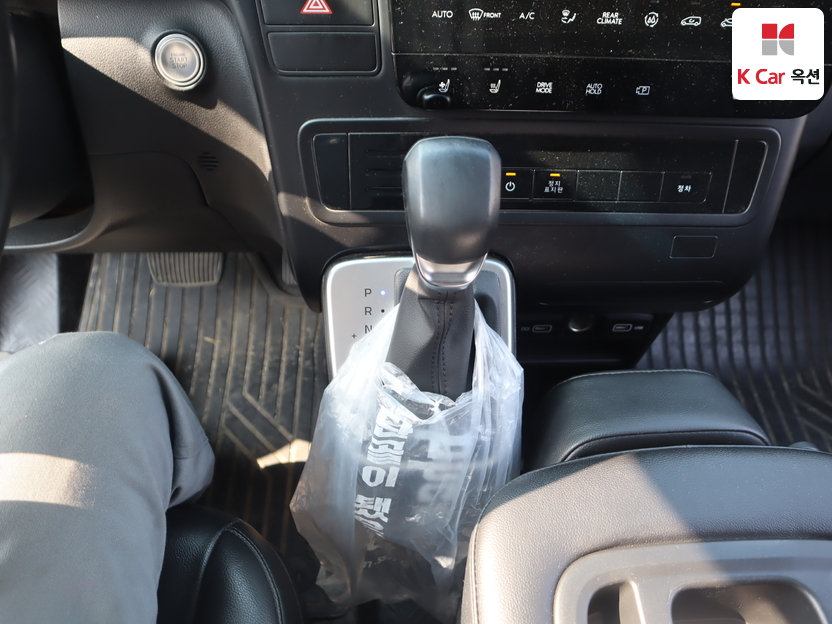 هيونداي - ستاريا - Image 16