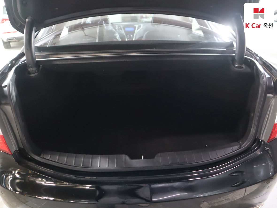 هيونداي أزيرا 2011 - صورة 27