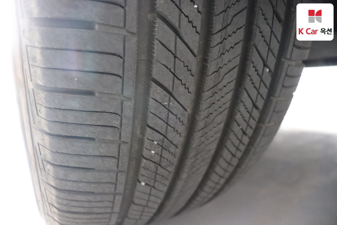 KG Mobility Rexton - 33