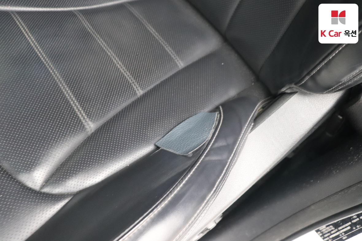 KG Mobility Rexton - 21