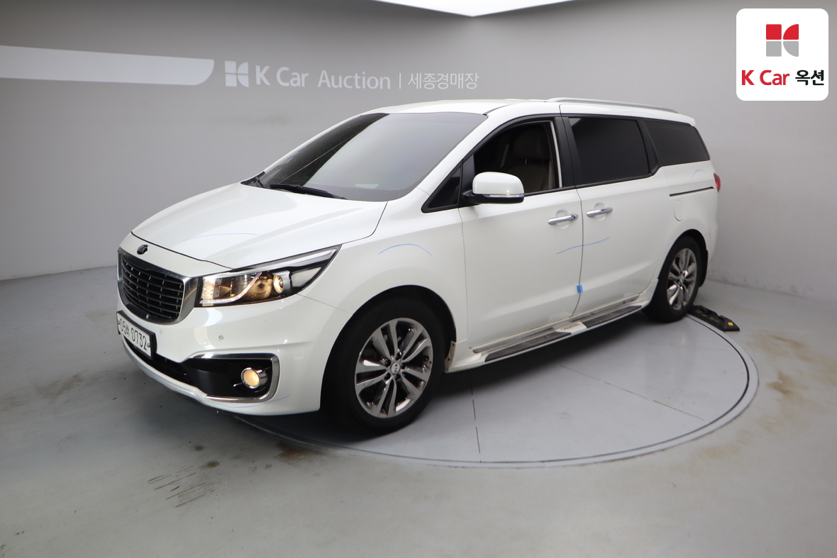 Kia New Carnival 2016 - Image 1