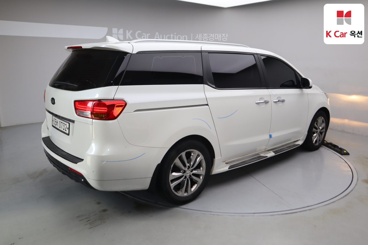 Kia New Carnival 2016 - Image 2