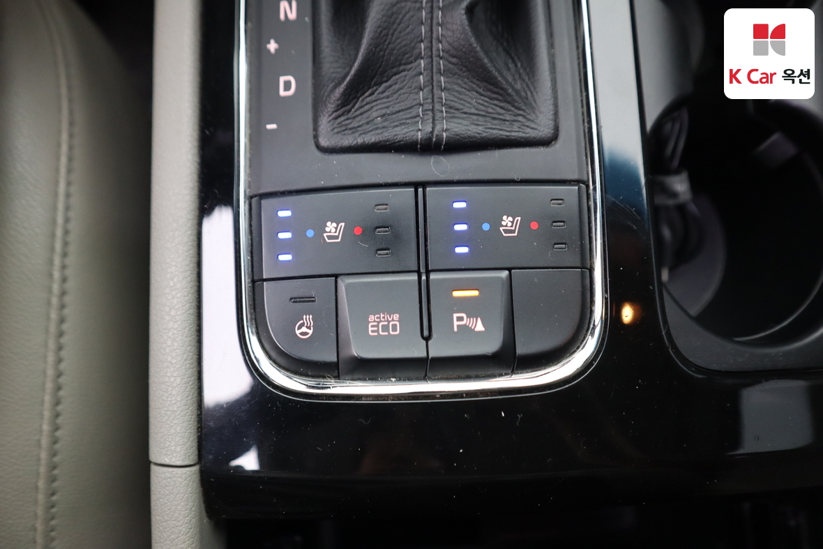 Kia New Carnival 2016 - Image 16