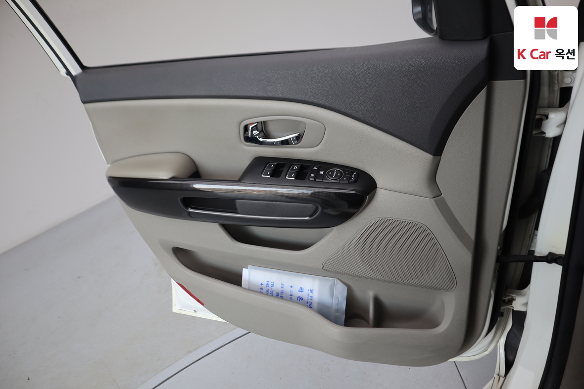 Kia New Carnival 2016 - Image 8