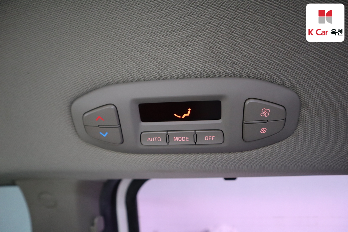 Kia New Carnival 2016 - Image 24
