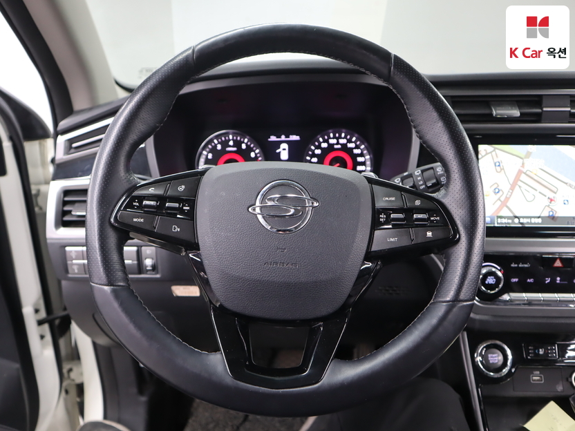 سانغ يونغ - كوراندو - Image 10