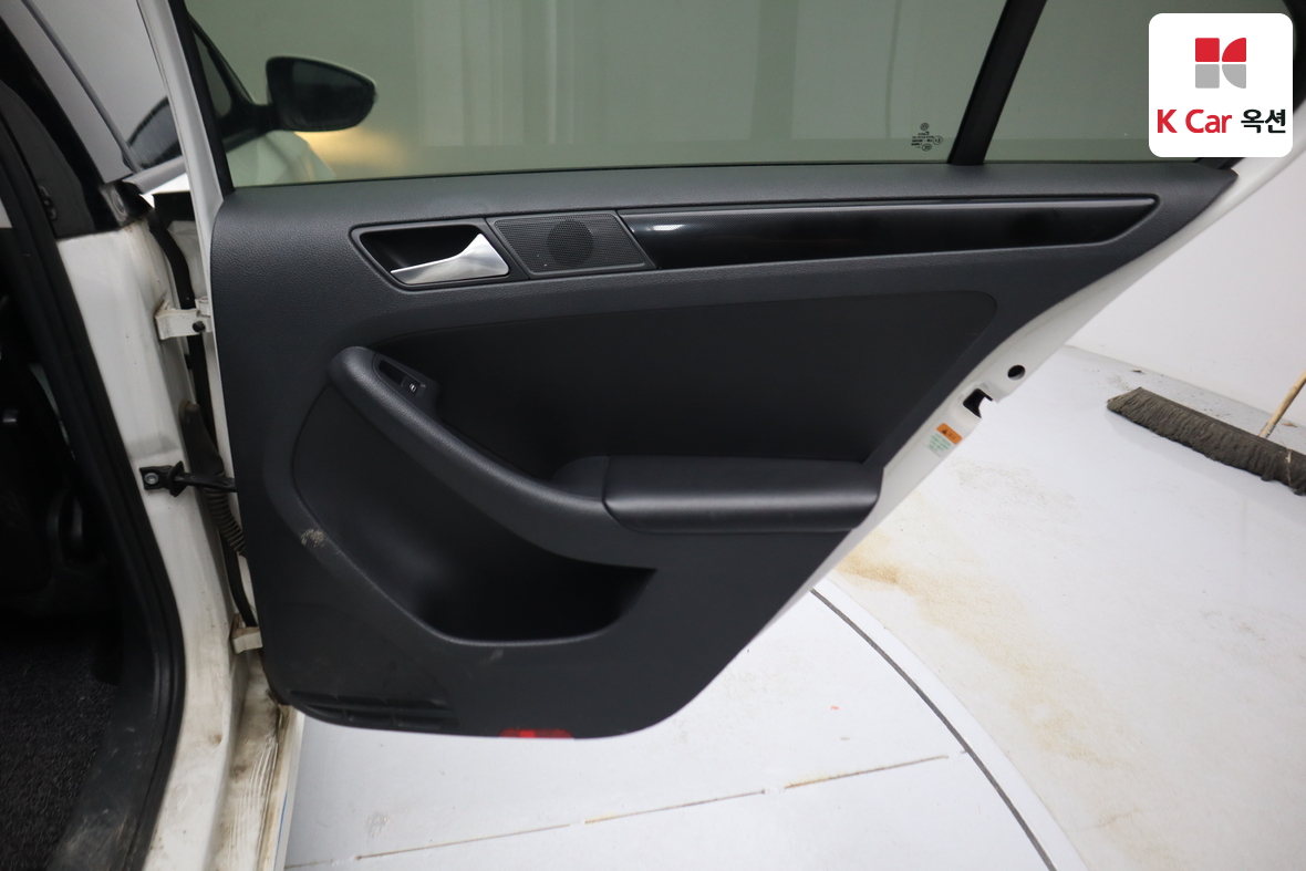 Volkswagen Jetta 2014 - Image 28