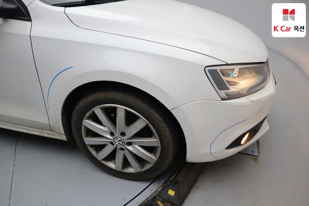 Volkswagen Jetta 2014 - Image 40
