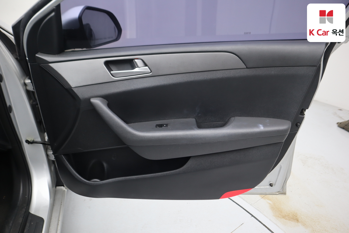 Hyundai Sonata 2015 - Image 27