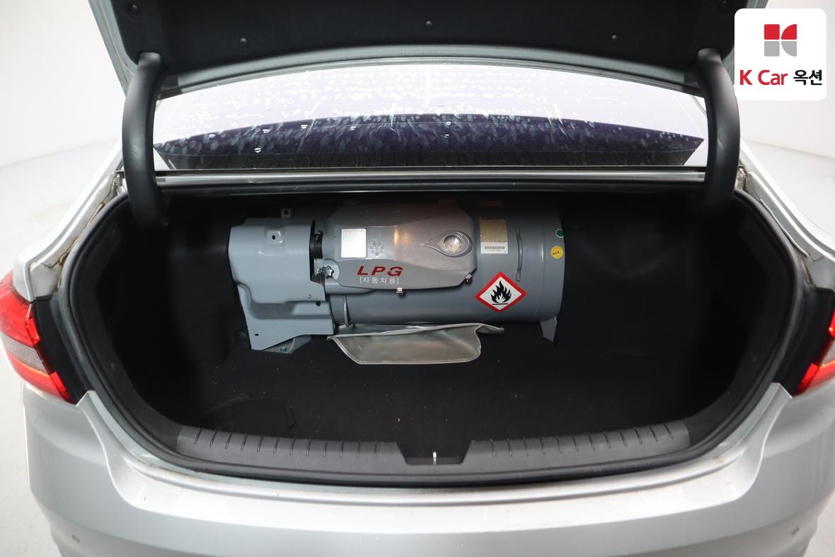 Hyundai Sonata 2015 - Image 24