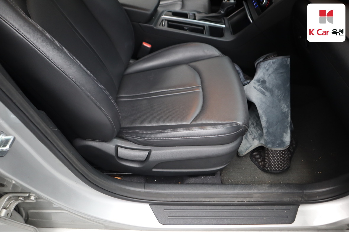 Hyundai Sonata 2015 - Image 28