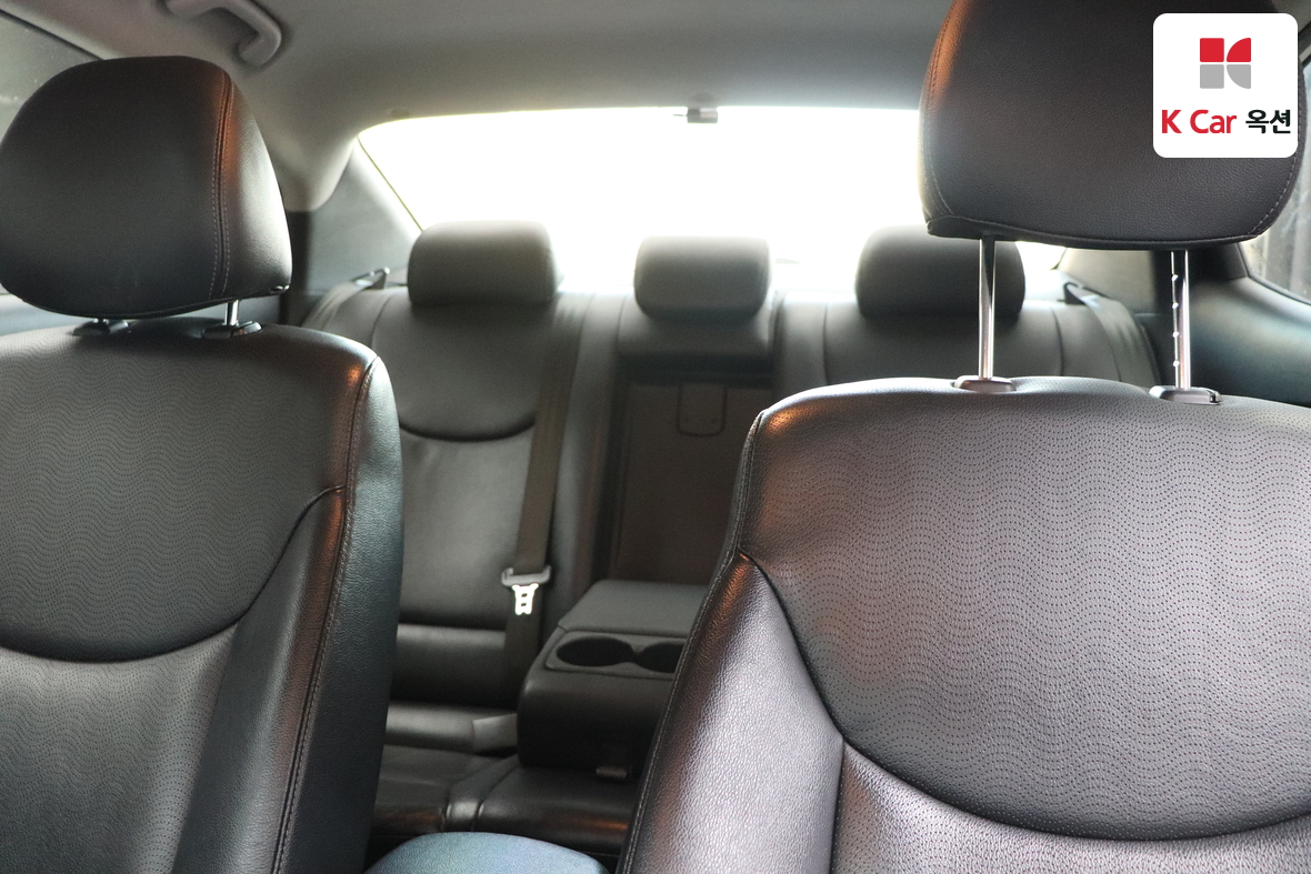 Hyundai Elantra 2013 - Image 18