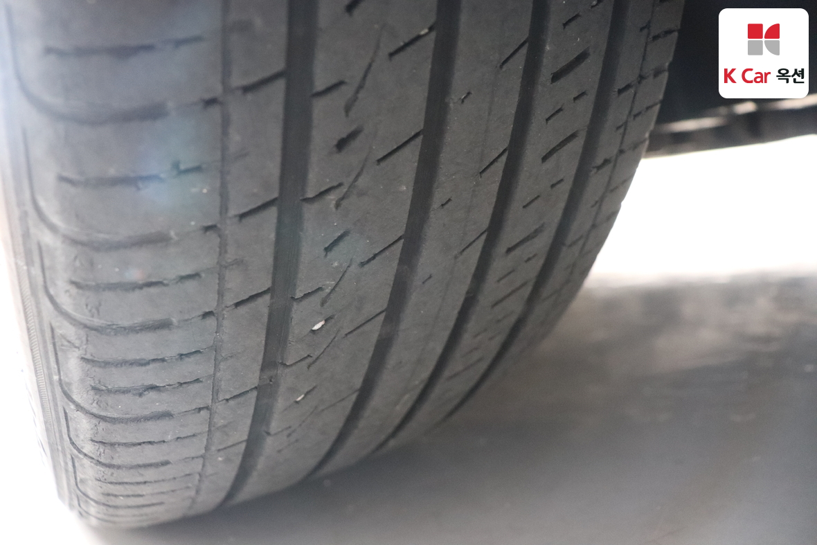 Hyundai Elantra 2013 - Image 30