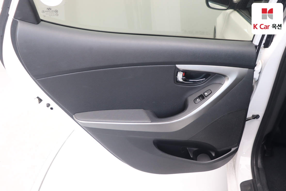 Hyundai Elantra 2013 - Image 21
