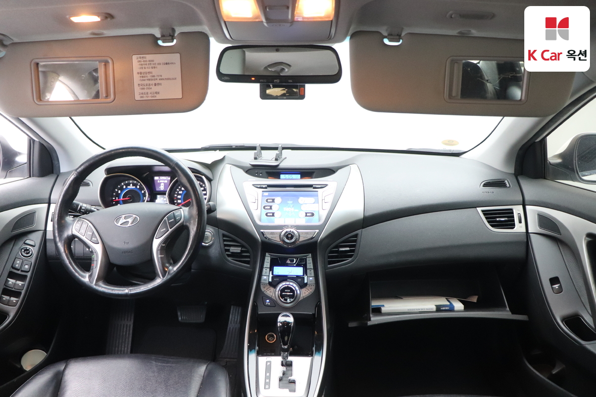Hyundai Elantra 2013 - Image 3