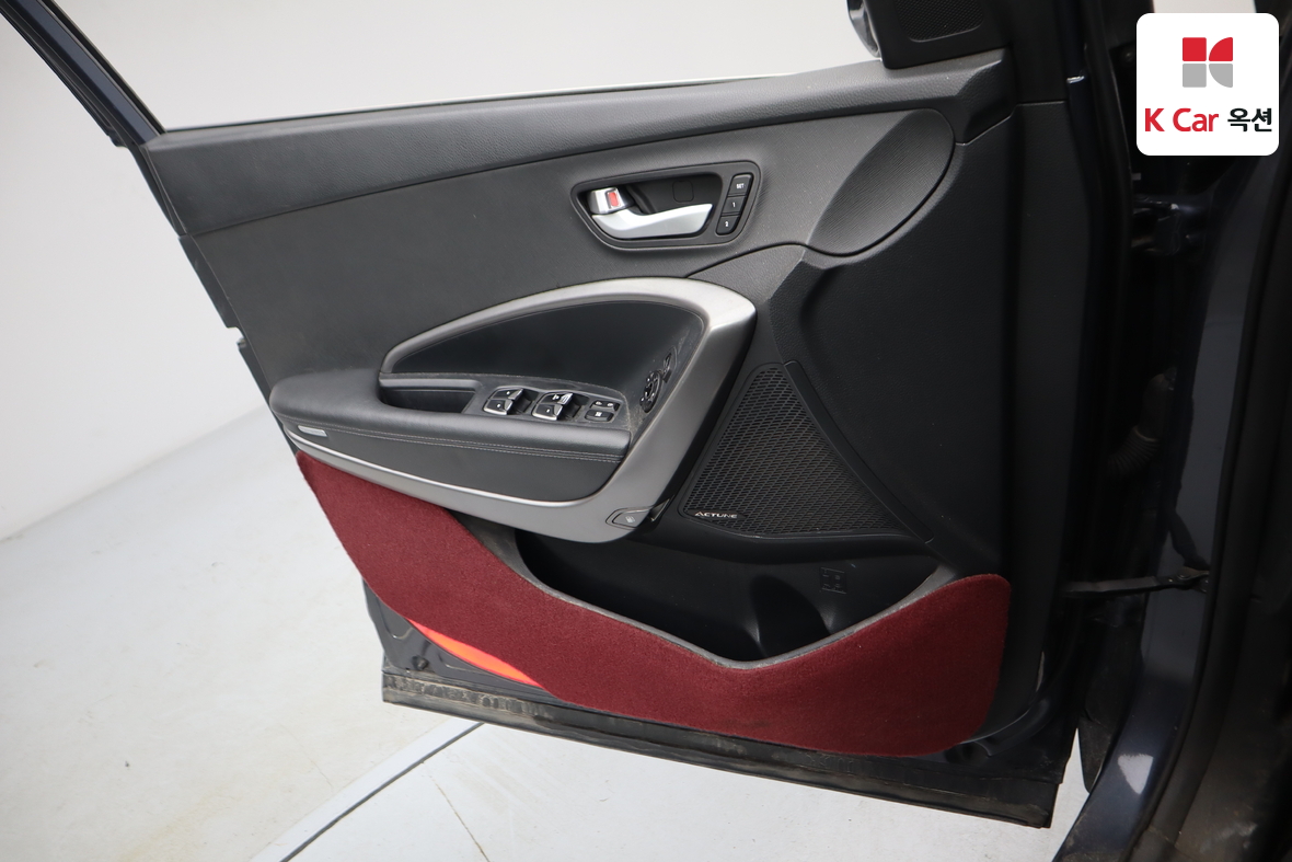 Hyundai Santa Fe 2015 - Image 8