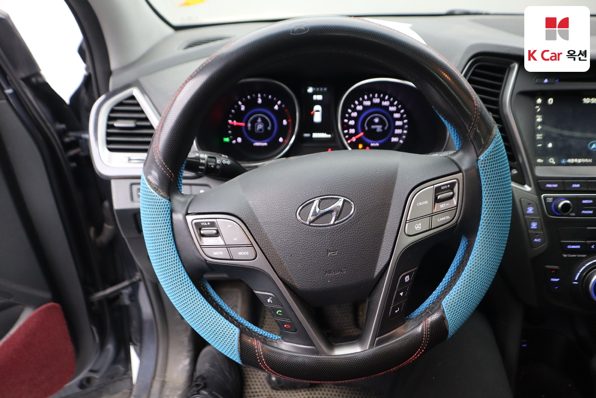 Hyundai Santa Fe 2015 - Image 10