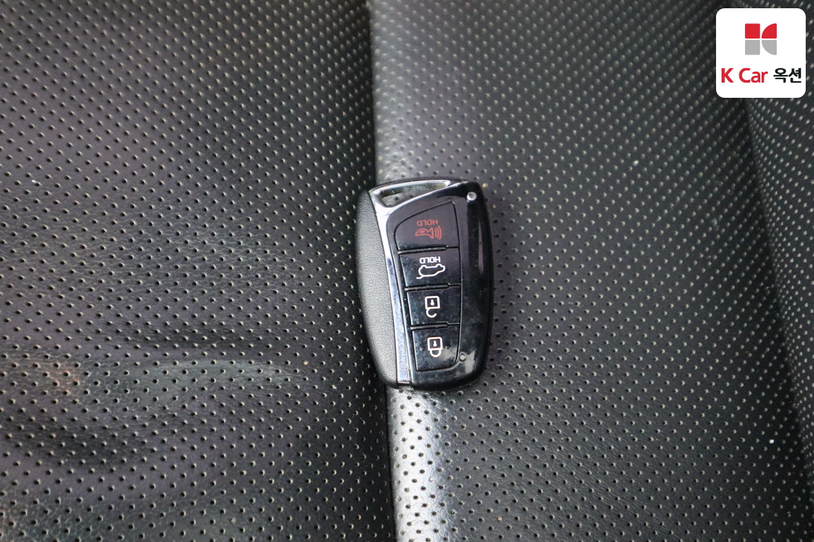 Hyundai Santa Fe 2015 - Image 17