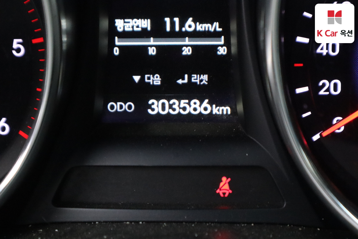 Hyundai Santa Fe 2015 - Image 4