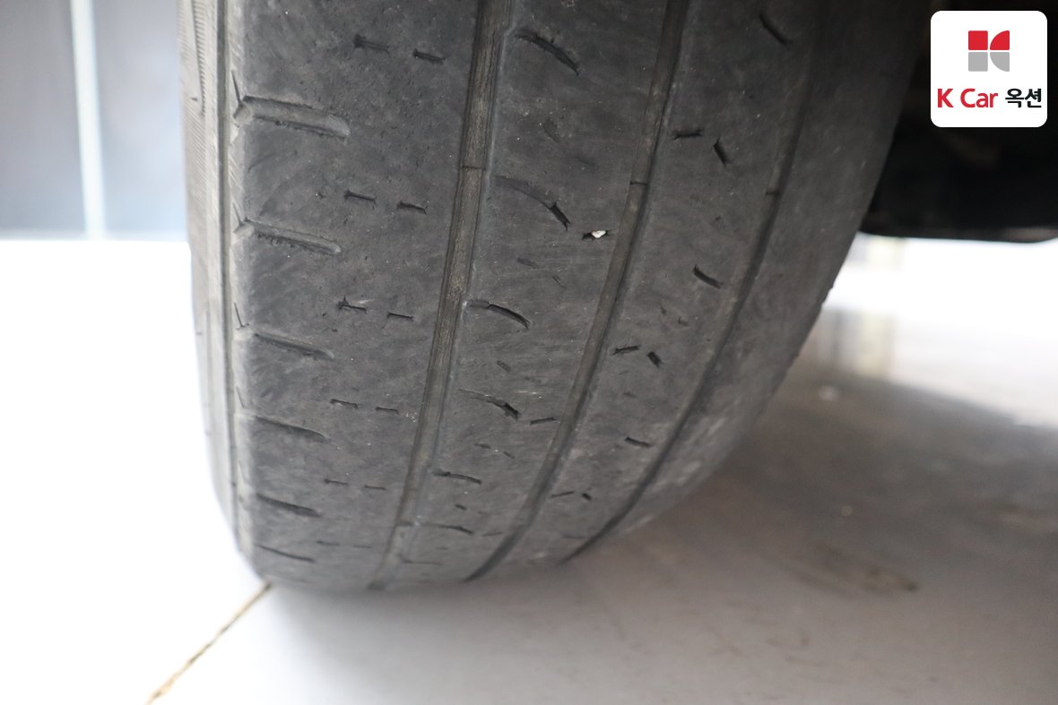 هيونداي جراند ستاريكس 2010 - صورة 27