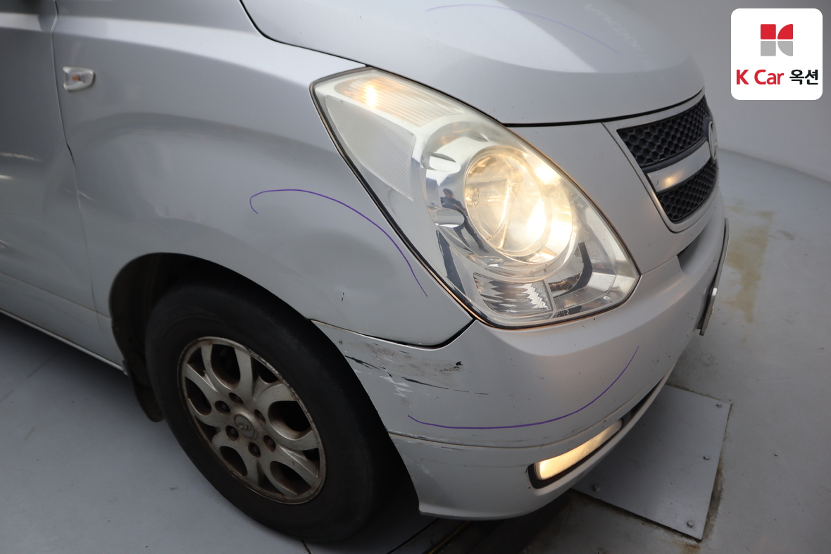 هيونداي جراند ستاريكس 2010 - صورة 34