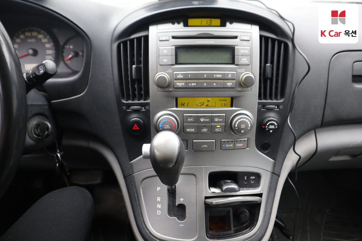 هيونداي جراند ستاريكس 2010 - صورة 6