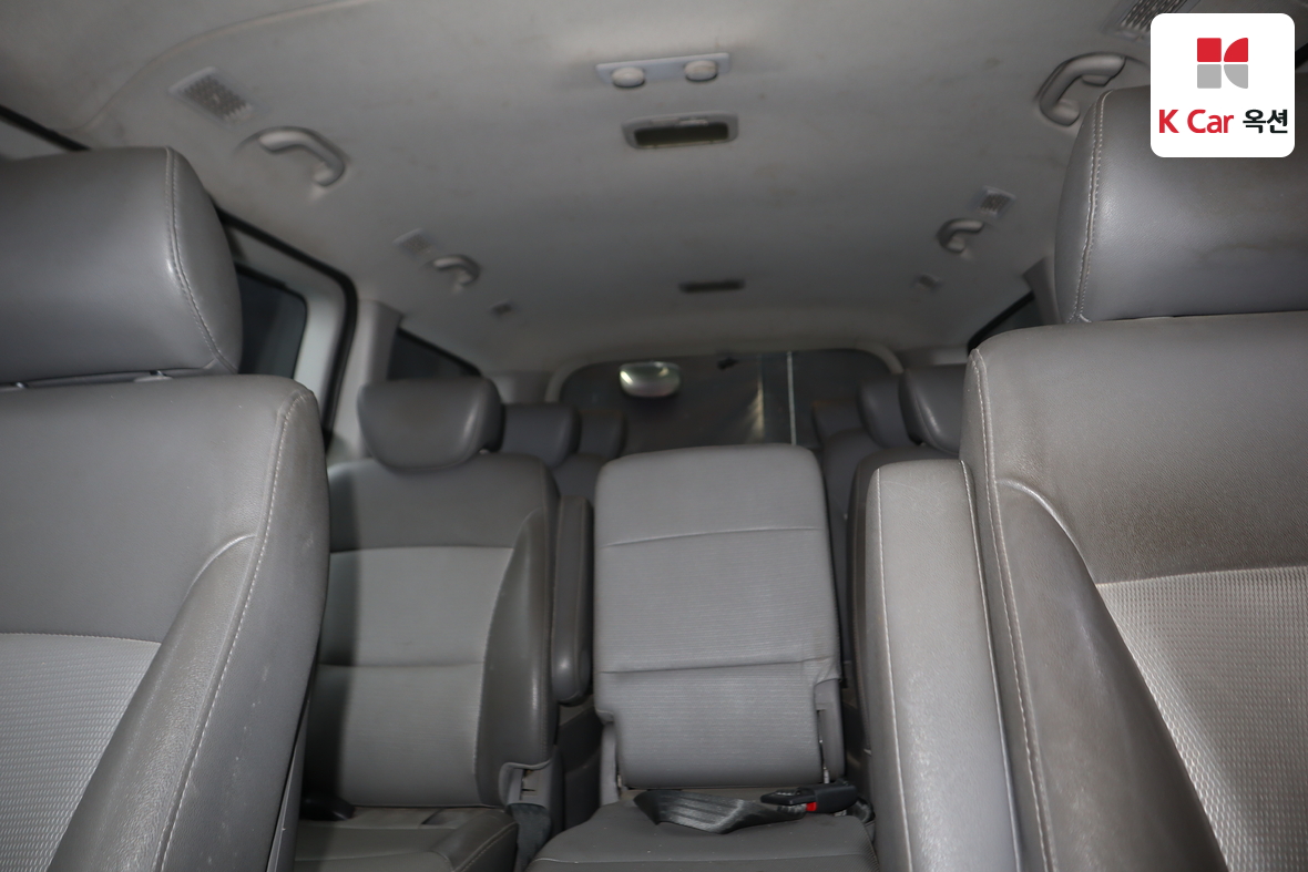 هيونداي جراند ستاريكس 2010 - صورة 17