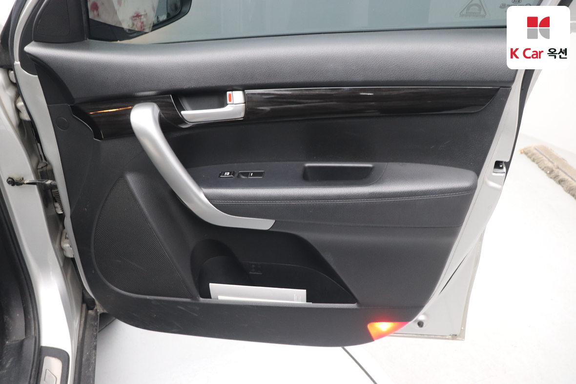 Kia Sorento 2010 - Image 29