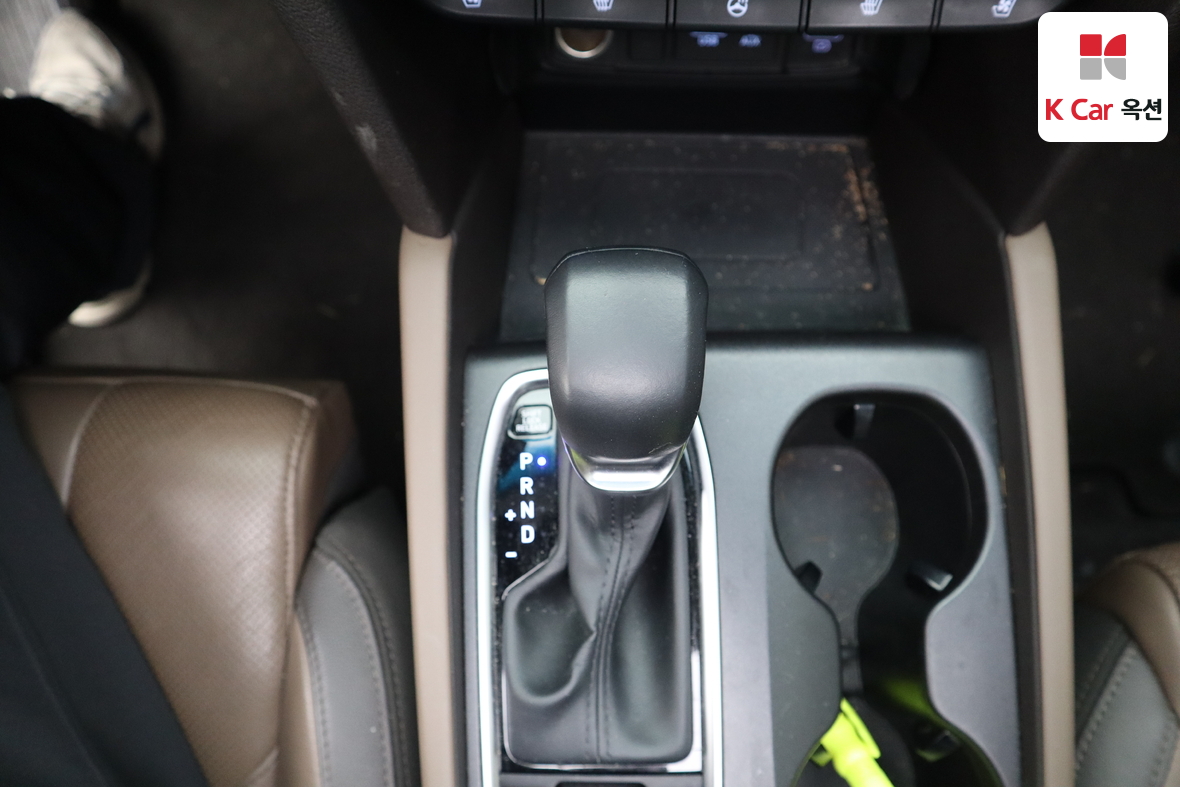 Hyundai Santa Fe 2019 - Image 16