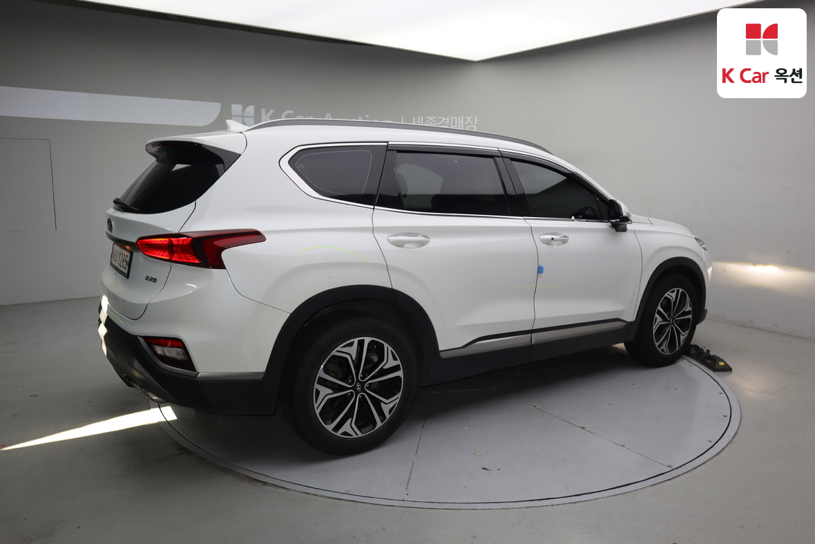Hyundai Santa Fe 2019 - Image 2