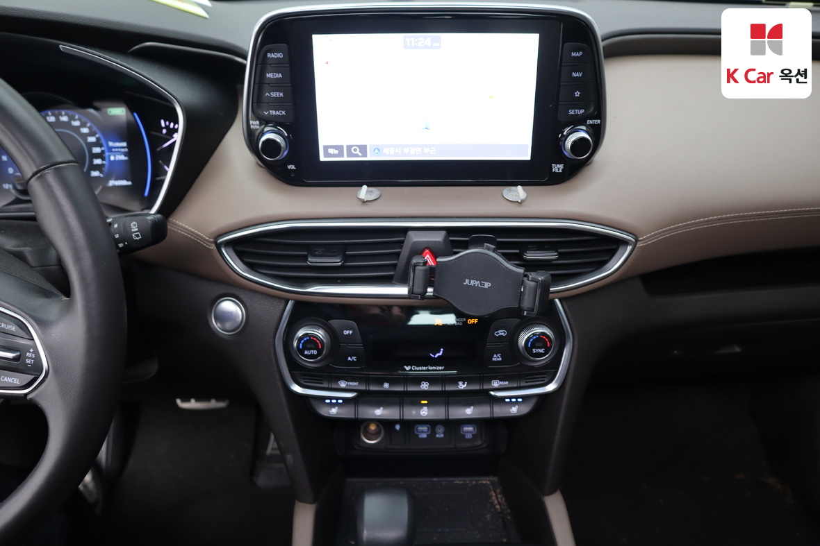 Hyundai Santa Fe 2019 - Image 6