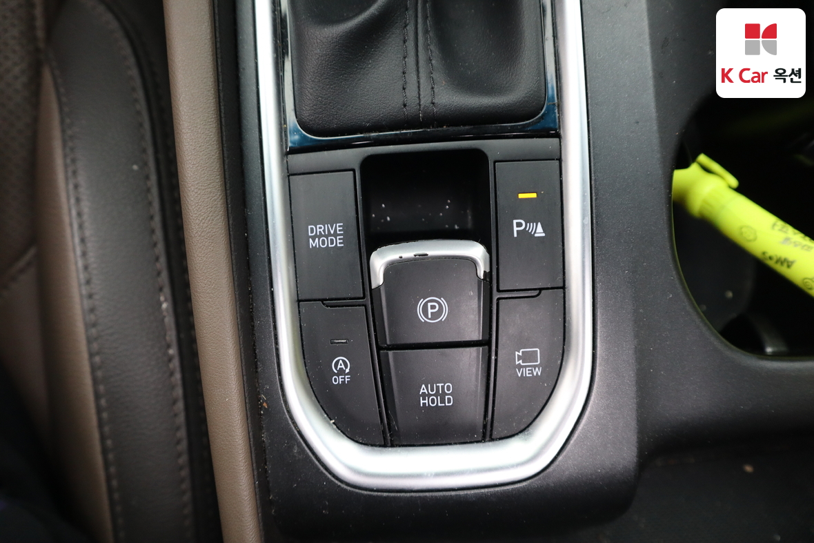 Hyundai Santa Fe 2019 - Image 17