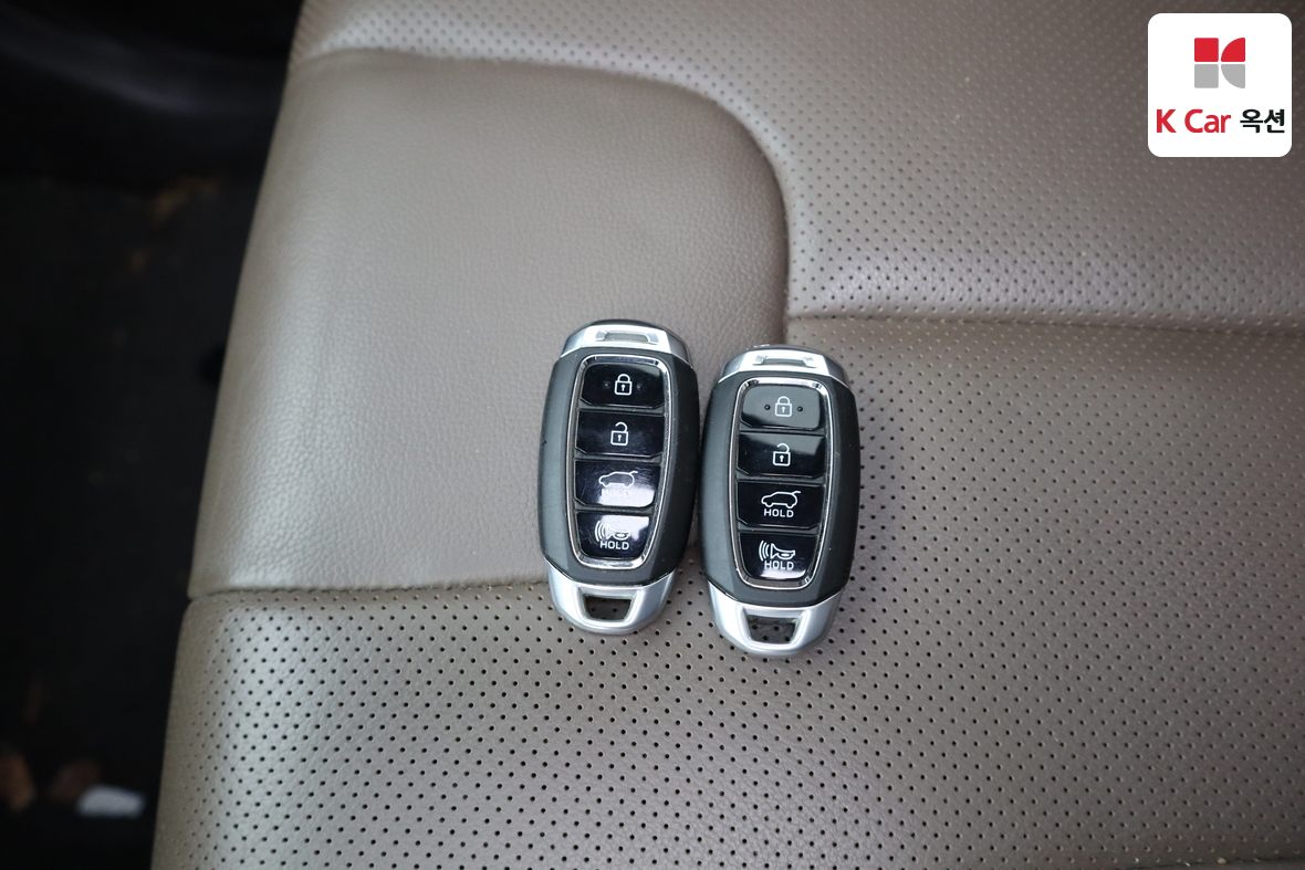 Hyundai Santa Fe 2019 - Image 18