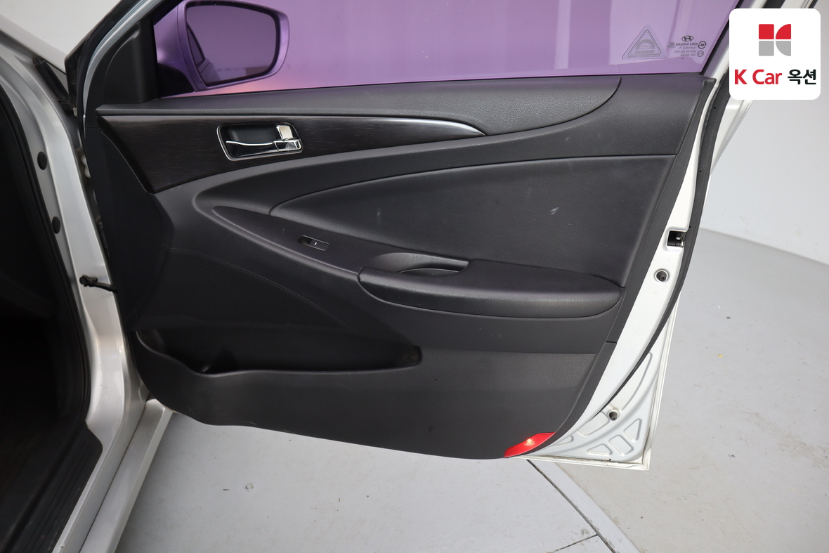 Hyundai Sonata 2012 - Image 28