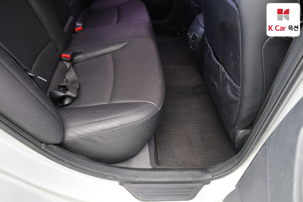 Hyundai Sonata 2012 - Image 27