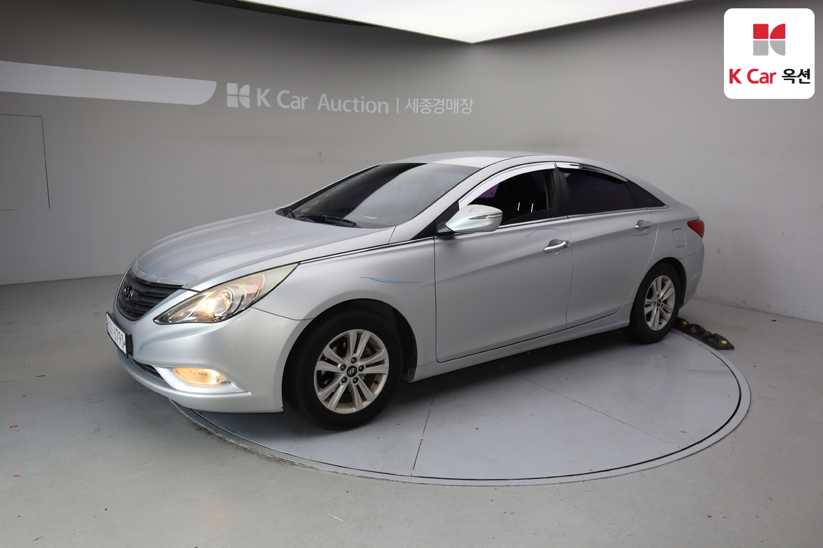 Hyundai Sonata 2012 - Image 1