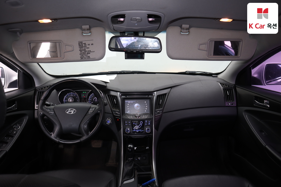 Hyundai Sonata 2012 - Image 3