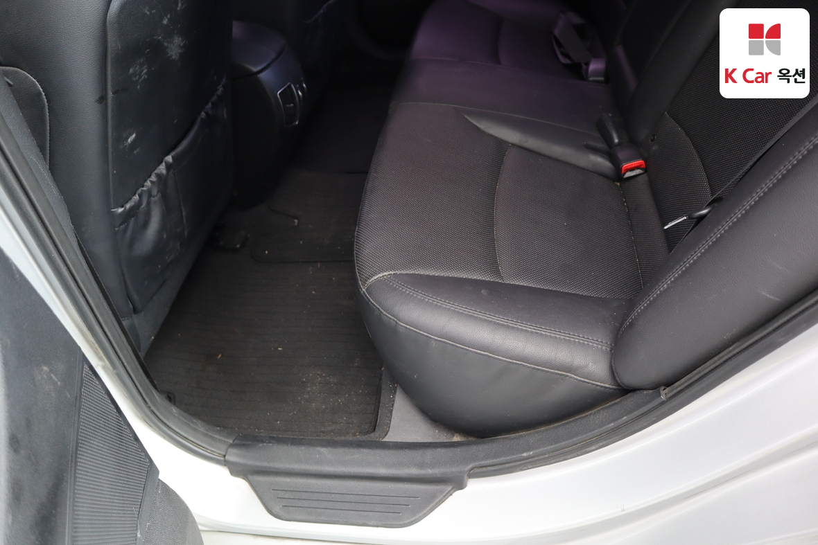 Hyundai Sonata 2012 - Image 22
