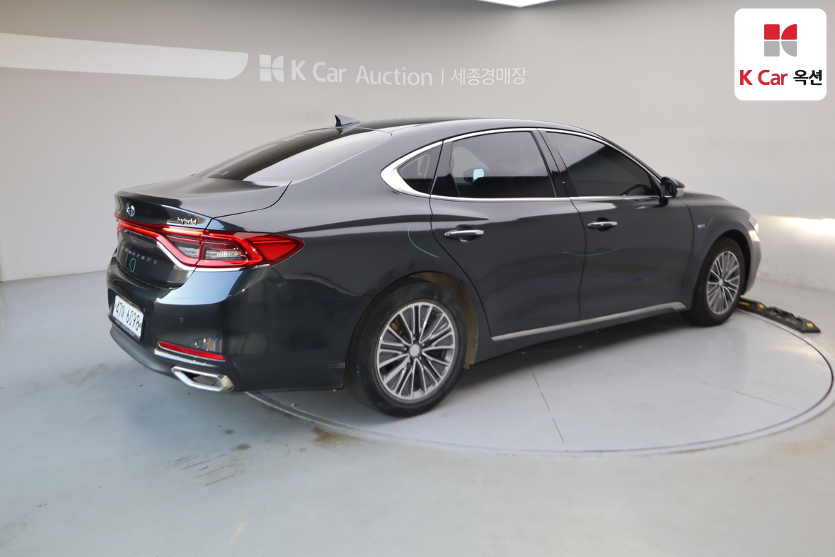 Hyundai AZERA 2019 - Image 2