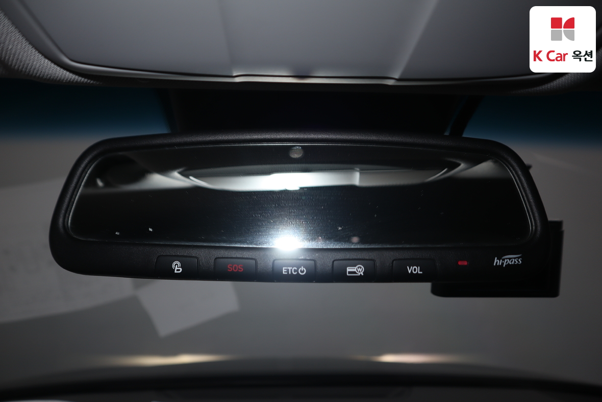 Hyundai AZERA 2019 - Image 12