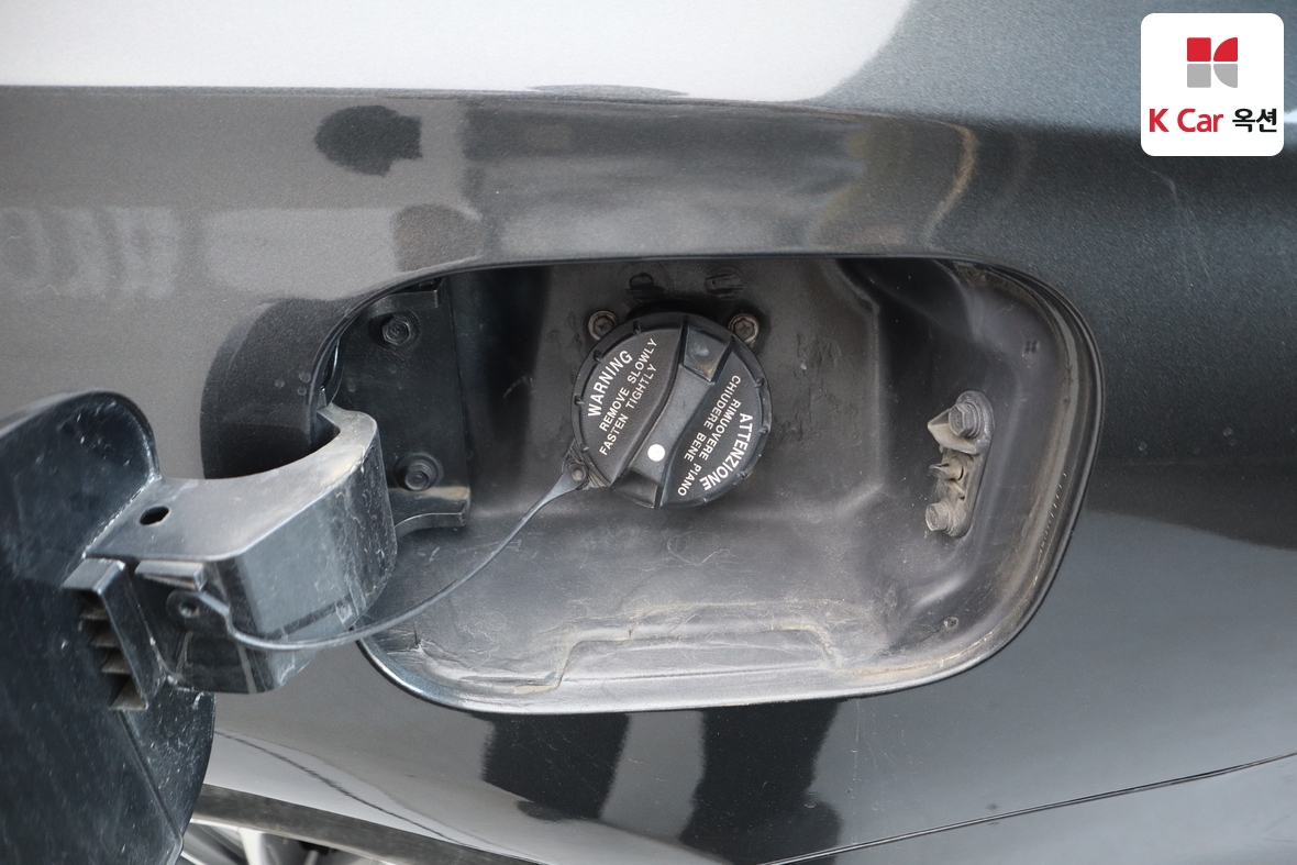 Hyundai AZERA 2019 - Image 24