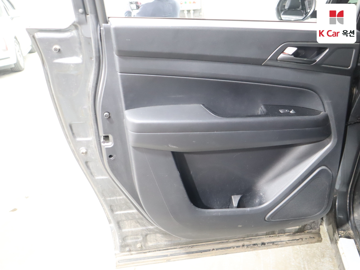 سانج يونج ريكستون سبورت خان 2023 - صورة 21