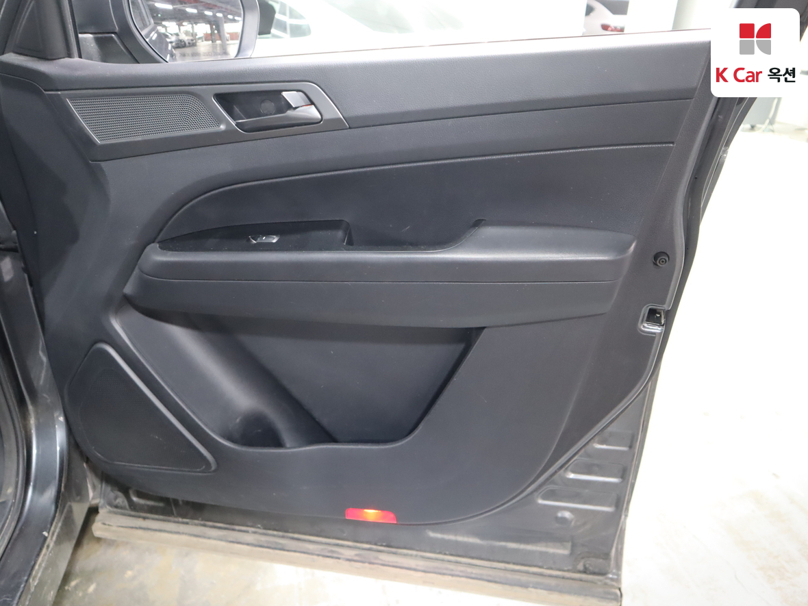 سانج يونج ريكستون سبورت خان 2023 - صورة 27