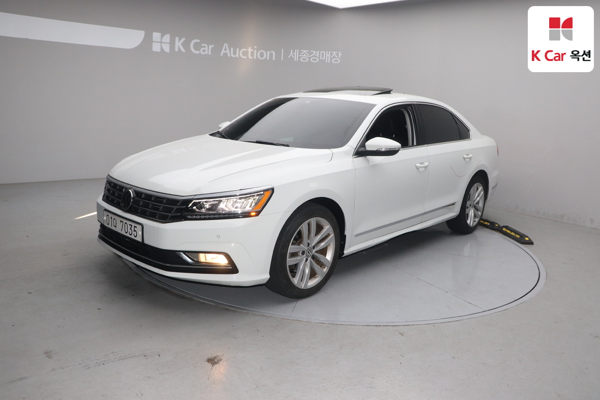 Volkswagen Passat 2018 - Image 1
