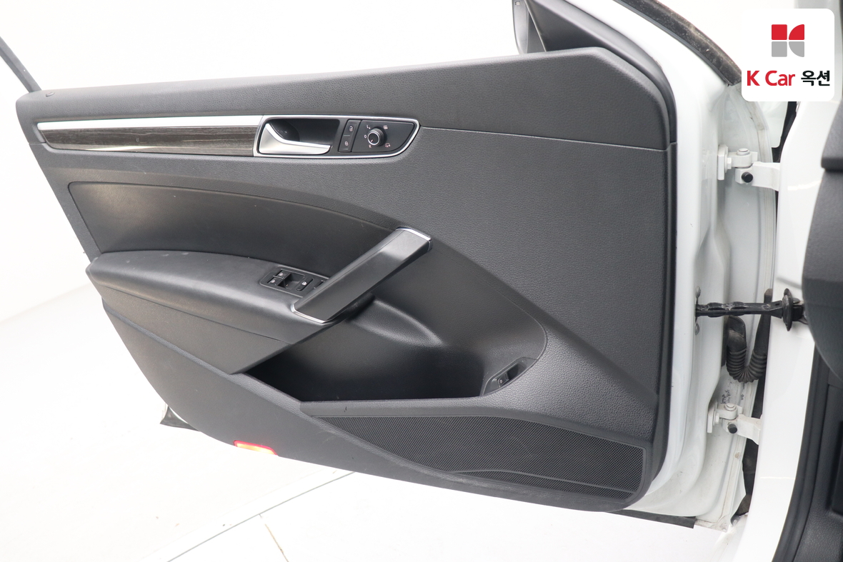 Volkswagen Passat 2018 - Image 8