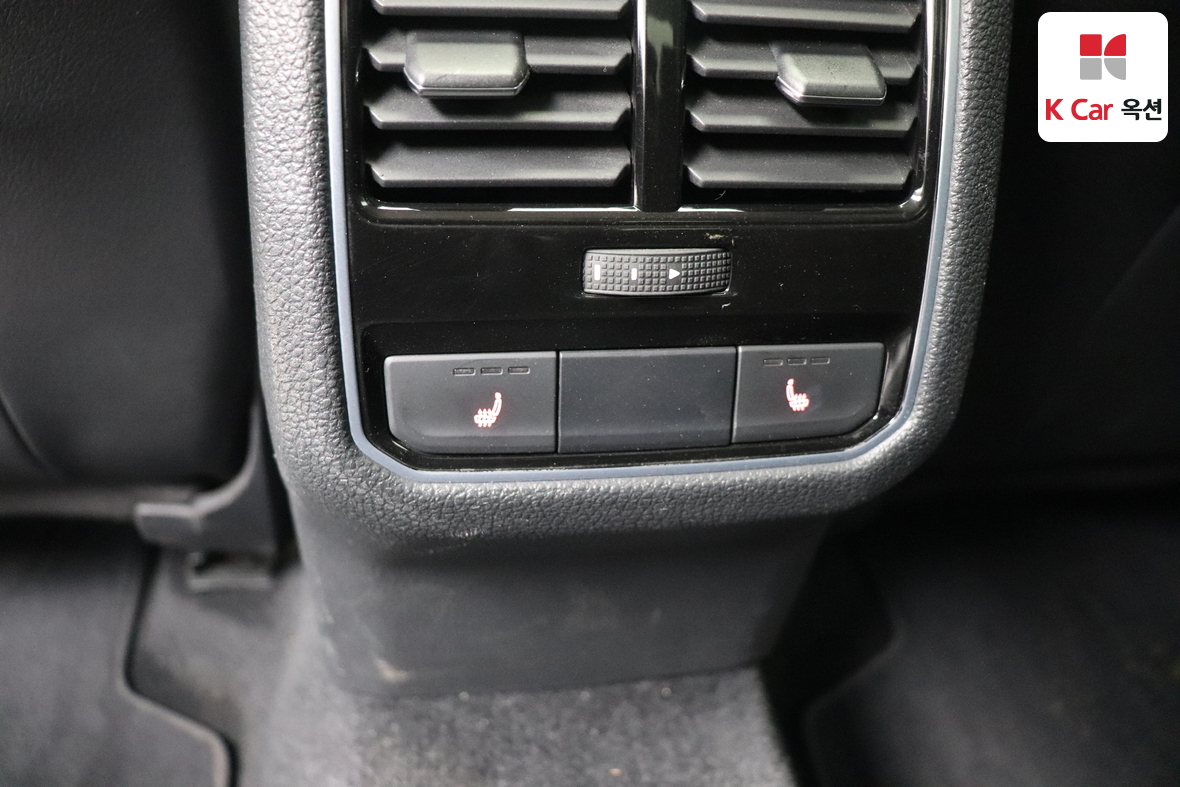 Volkswagen Passat 2018 - Image 23