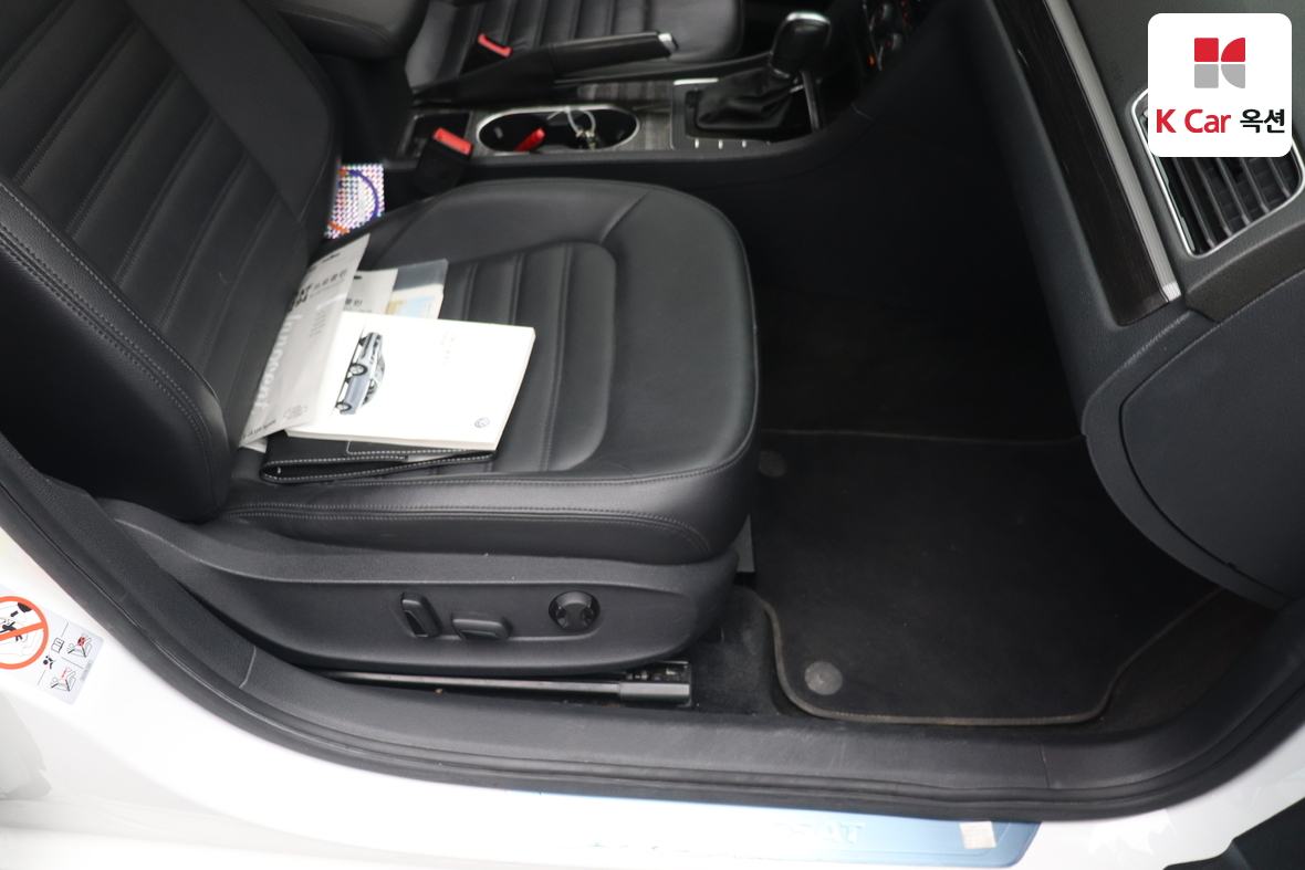 Volkswagen Passat 2018 - Image 32