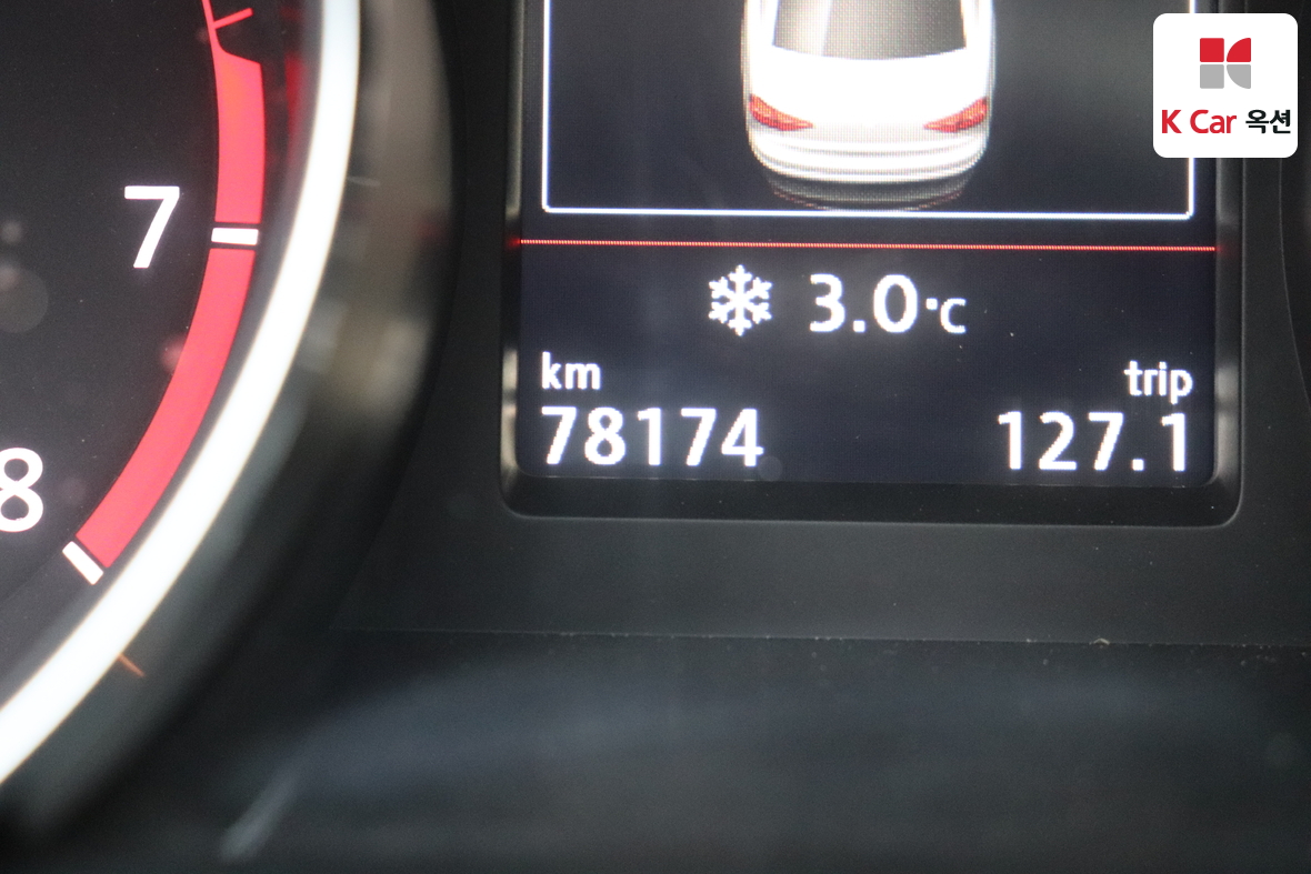 Volkswagen Passat 2018 - Image 4
