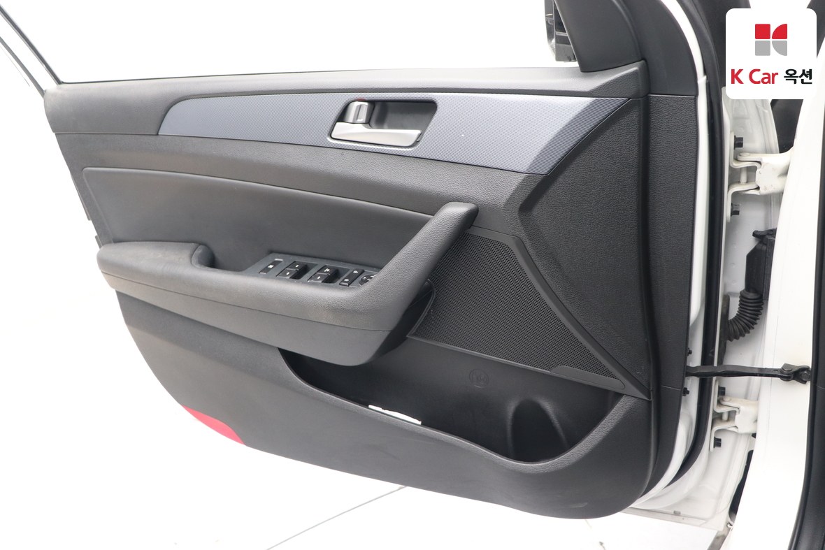 Hyundai Sonata 2016 - Image 8